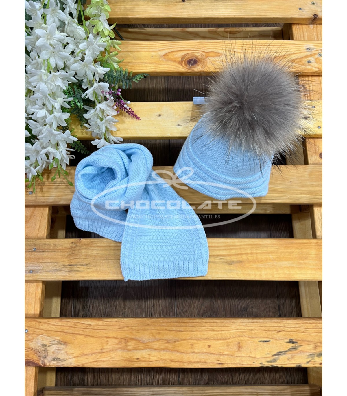 Gorro y bufanda celeste pompón pelo natural | Gorro y bufanda color...
