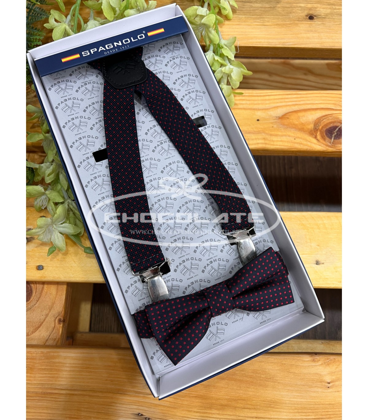 Pajarita y tirantes para niño azul topos rojos de Spagnolo | Conjun...