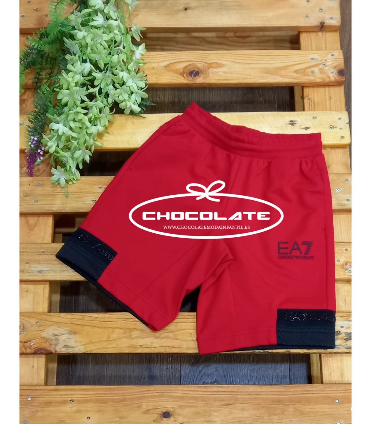 Bermuda roja para niño de la colección EA7 Emporio Armani | Bermuda...