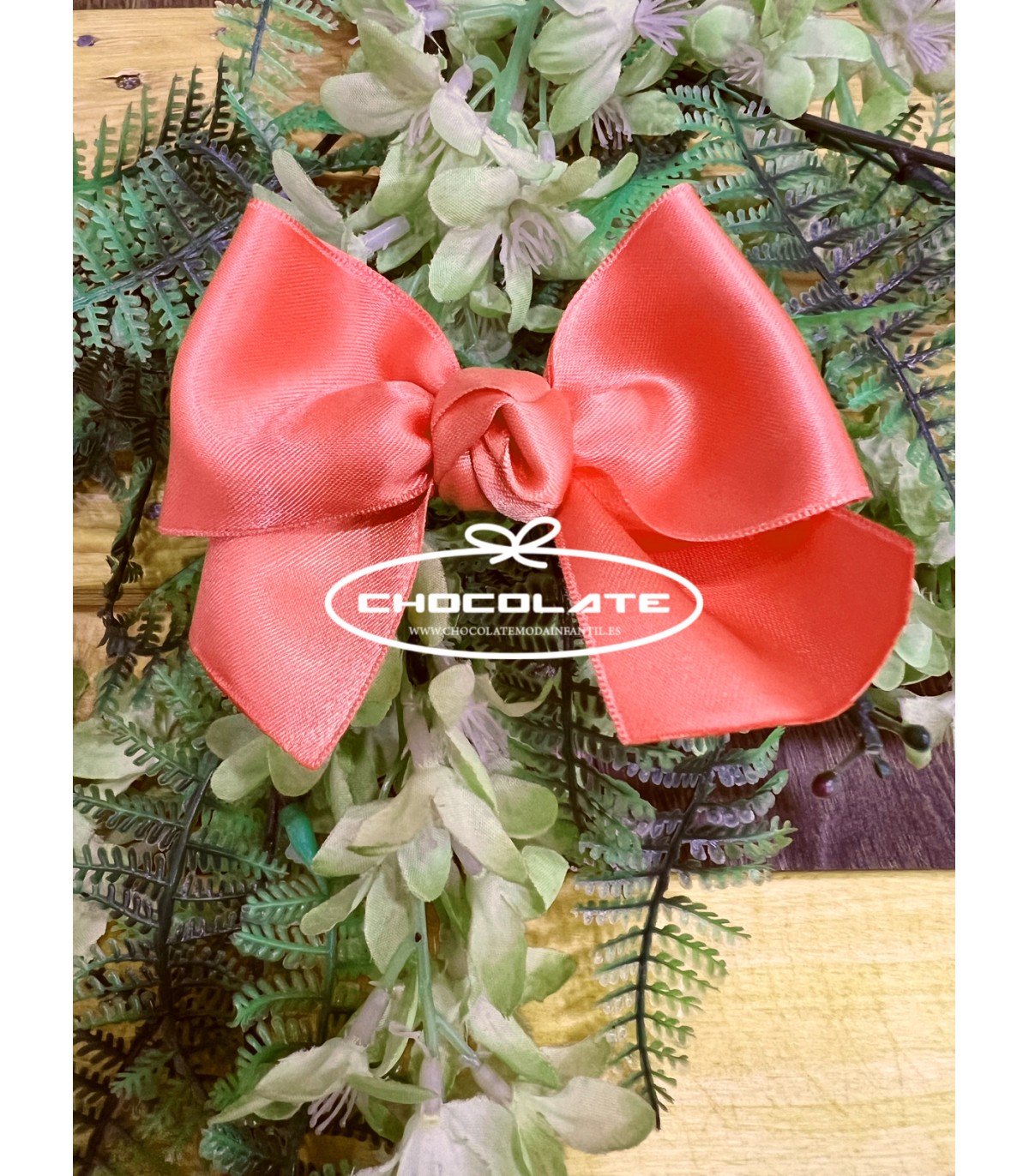 Pinza lazada en color coral para el pelo de niña | Pinza en forma d...