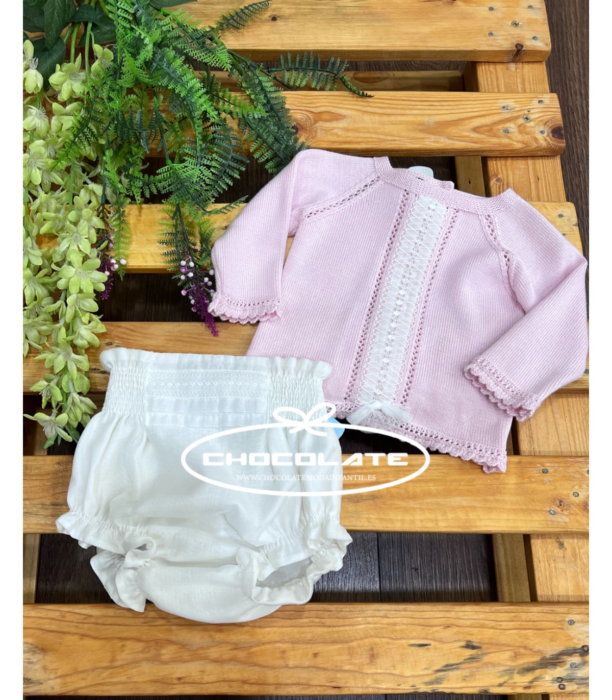 Conjunto para bebé de jubón rosa y ranita beig de Granlei | Conjunt...