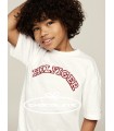 Camiseta blanca con logo bordado en burdeos de Tommy Hilfiger | Cam...