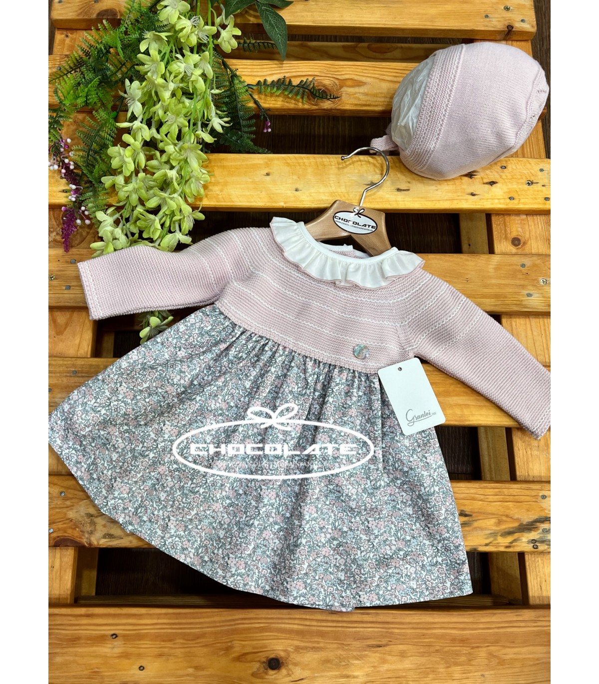Vestido de Granlei para bebé niña en rosa y tela de flores | Vestid...
