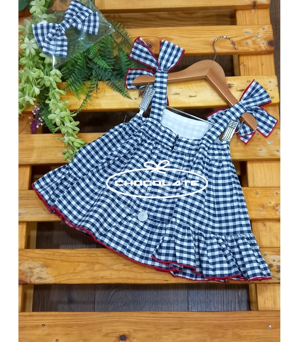 Jesusito niña en vichy azul marino de Mon petit bonbon | Jesusito p...