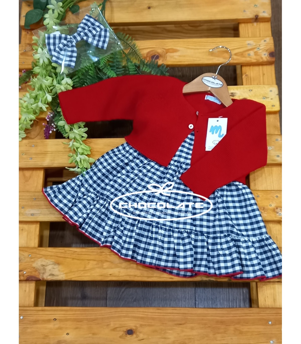 Jesusito niña en vichy azul marino de Mon petit bonbon | Jesusito p...