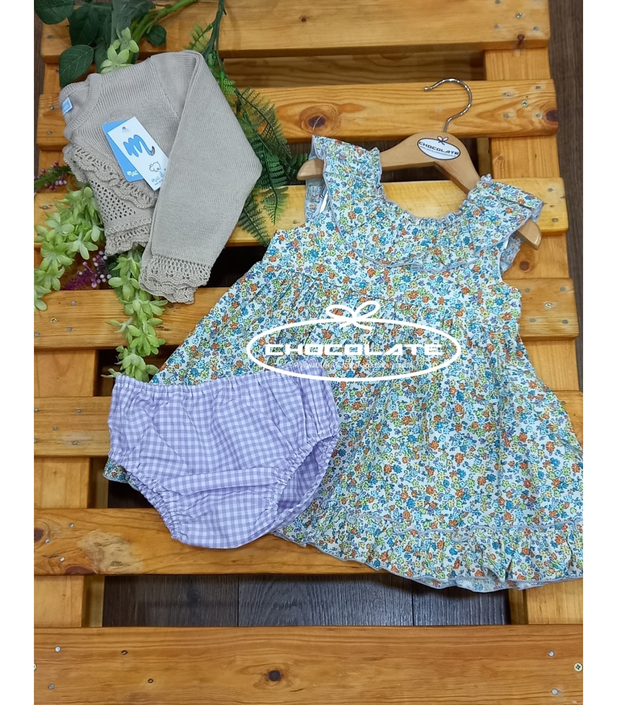 Jesusito niña en liberty malva de Pio Pio | Precioso jesusito para ...