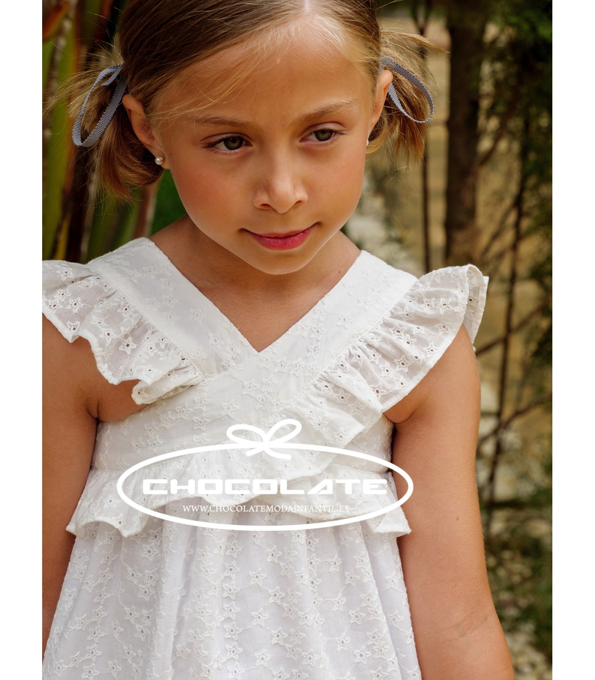 Vestido para niña en tejido perforado blanco de Jose Varón | Origin...