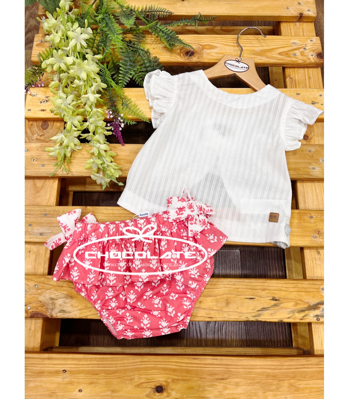 Conjunto de blusa y ranita para niña de José Varón y Cocote | Conju...