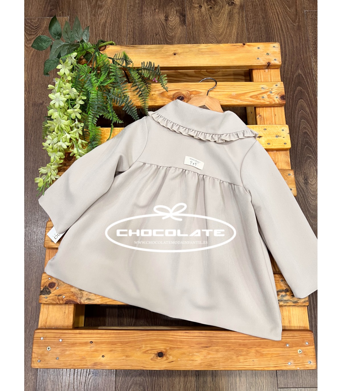 Gabardina color arena de Valentina bebés para niña | Preciosa gabar...