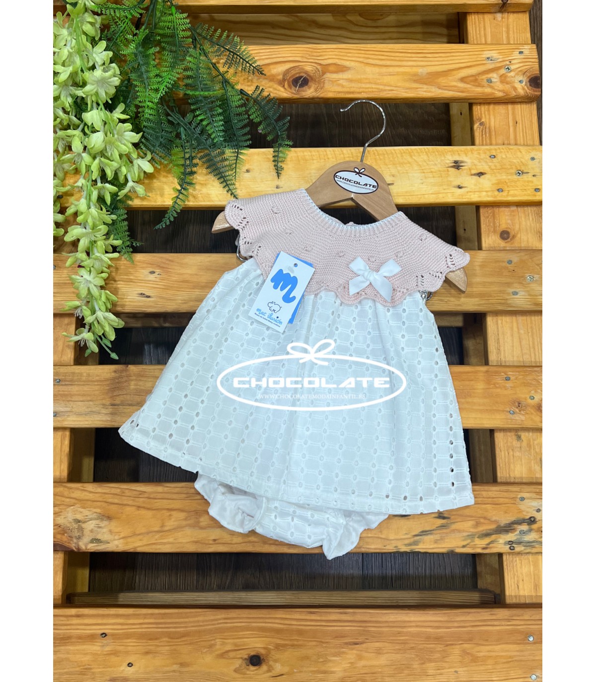 Vestido y culotte punto y tela batista perforada de Mac ilusión par...