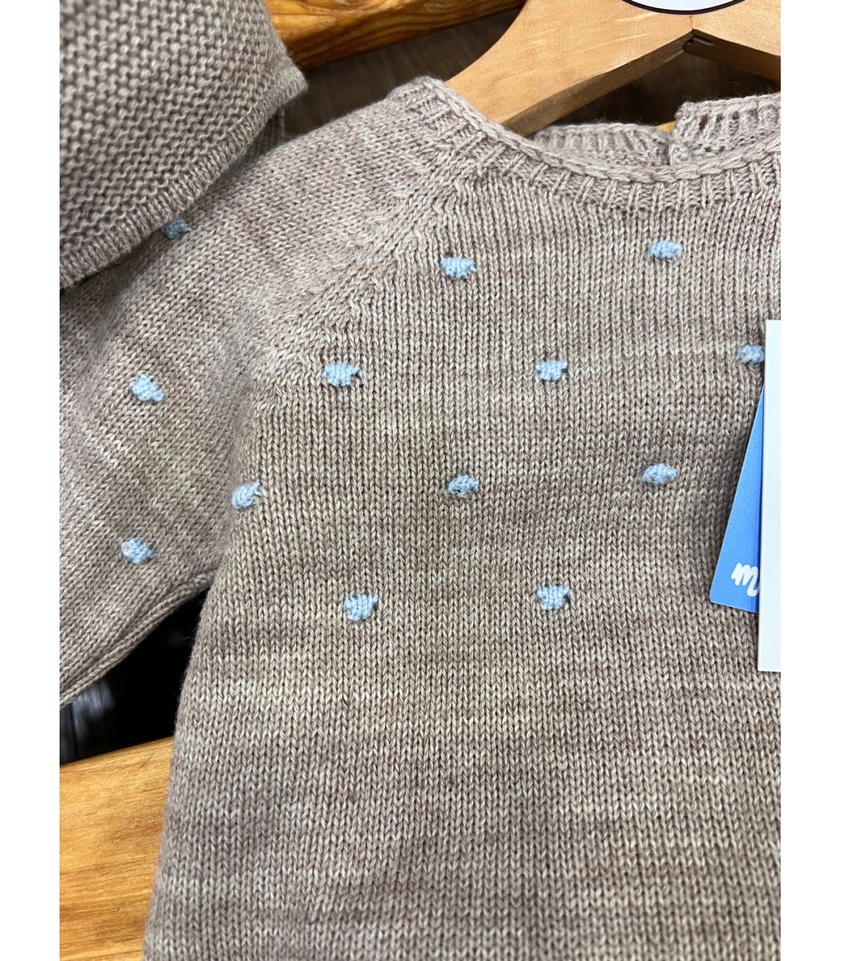Conjunto para bebé de punto color nuez y celeste marca Mac ilusión ...