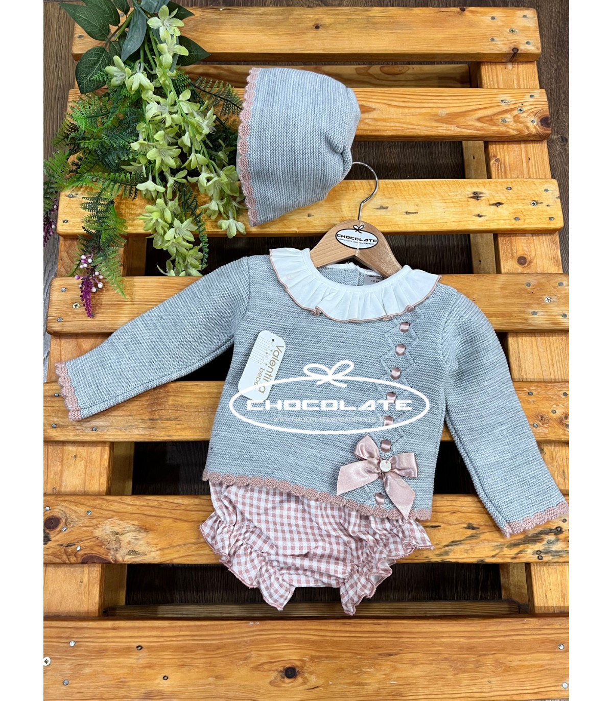 Conjunto bebé niña jubón, braguita y capota de Valentina bebés | Co...