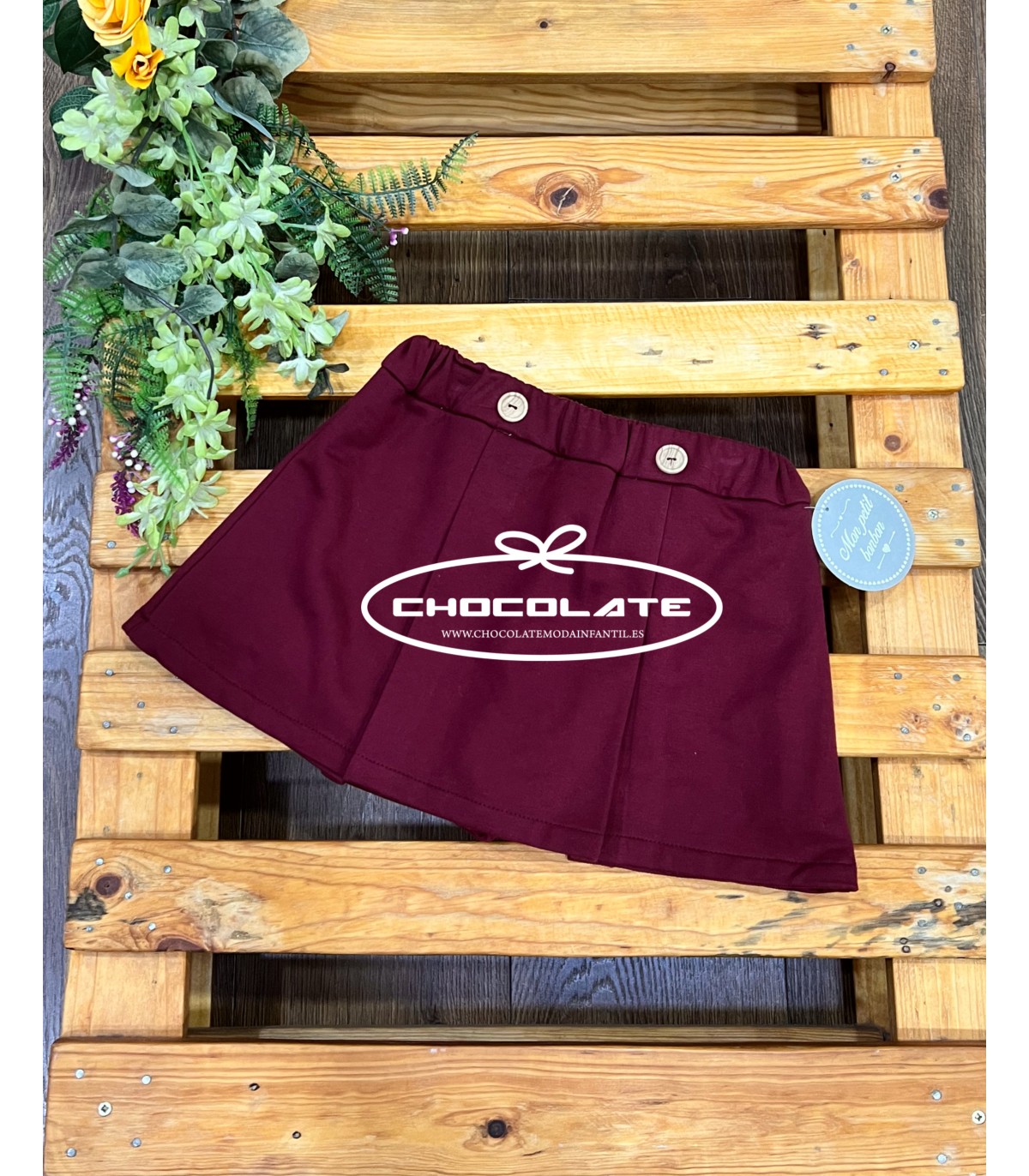 Falda pantalón color burdeos de Mon Petit Bonbon | Falda pantalón p...