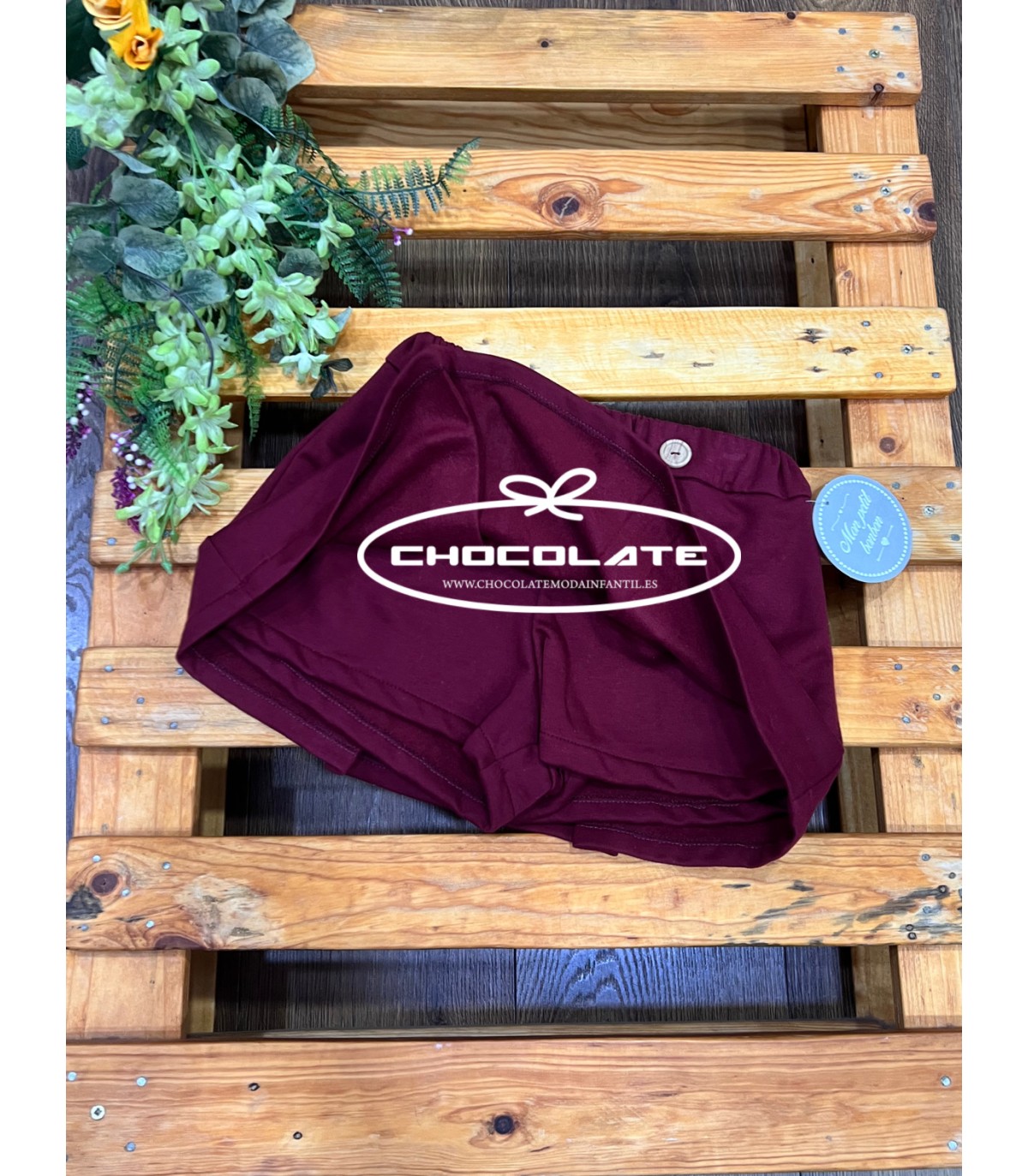 Falda pantalón color burdeos de Mon Petit Bonbon | Falda pantalón p...