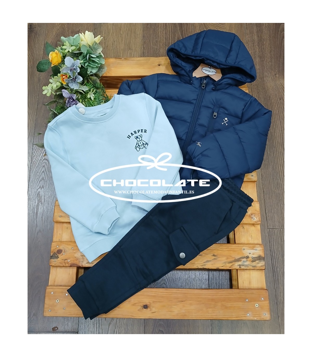 Sudadera celeste con oso de Harper and Neyer para niño | Preciosa s...