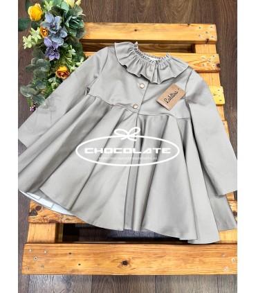 Gabardina camel de la colección Duquesita de Lolittos | Gabardina p...