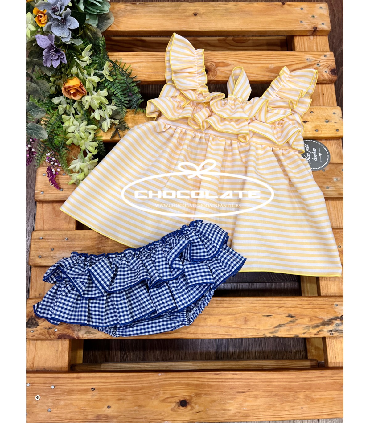 Jesusito niña de Mon Petit Bonbon rayas amarillas y vichy marino | ...