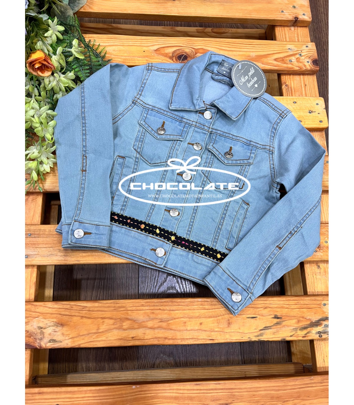 Cazadora vaquera para niña de Mon Petit Bonbon | Preciosa cazadora ...