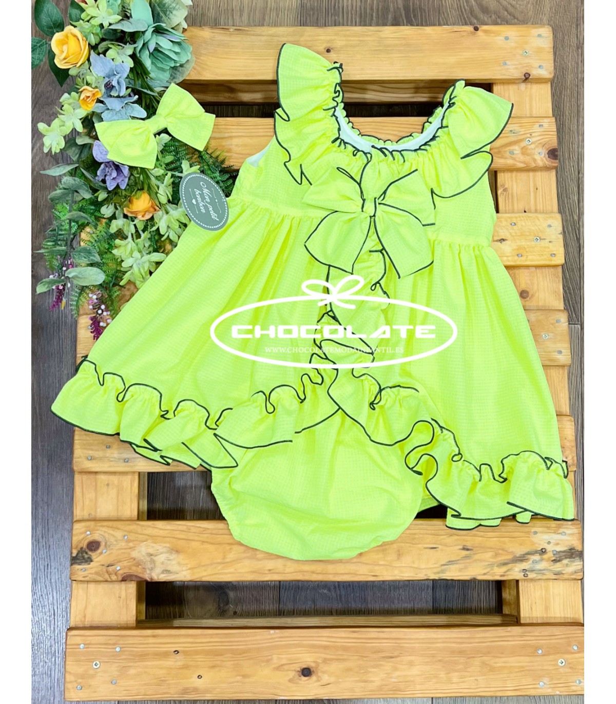 Jesusito niña fluor amarillo de Mon Petit Bonbón | Precioso jesusit...